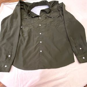 Unbranded men’s size L long sleeve fishing shirt